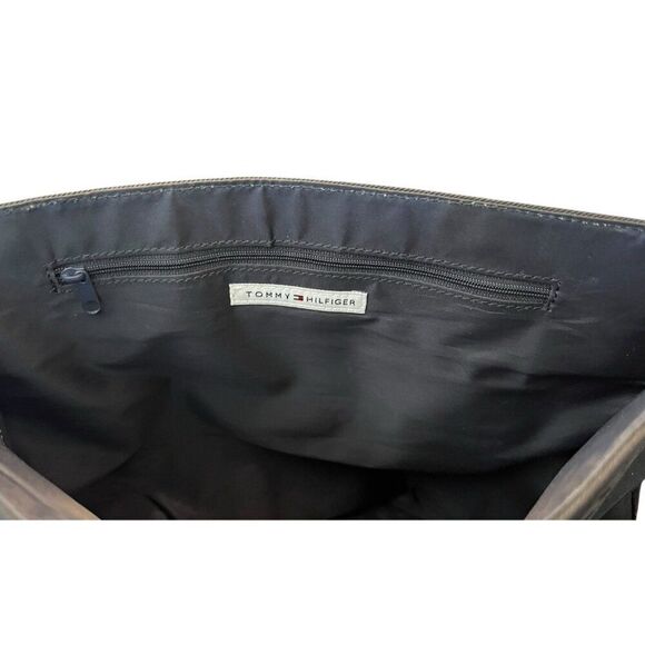 Tommy Hilfiger Nylon Black Messenger Bag Laptop Bag Shoulder Strap Travel Bag - Picture 7 of 7